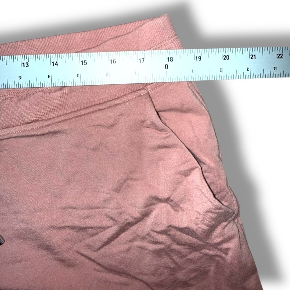 ATHLETA Balance 4” Shortie Shorts - Palmer Pink XL - Picture 4 of 9